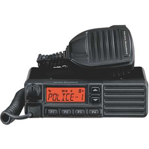 Радиостанция Motorola VX-2200-DO-25